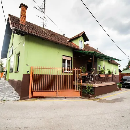 House Petra Апартаменты *